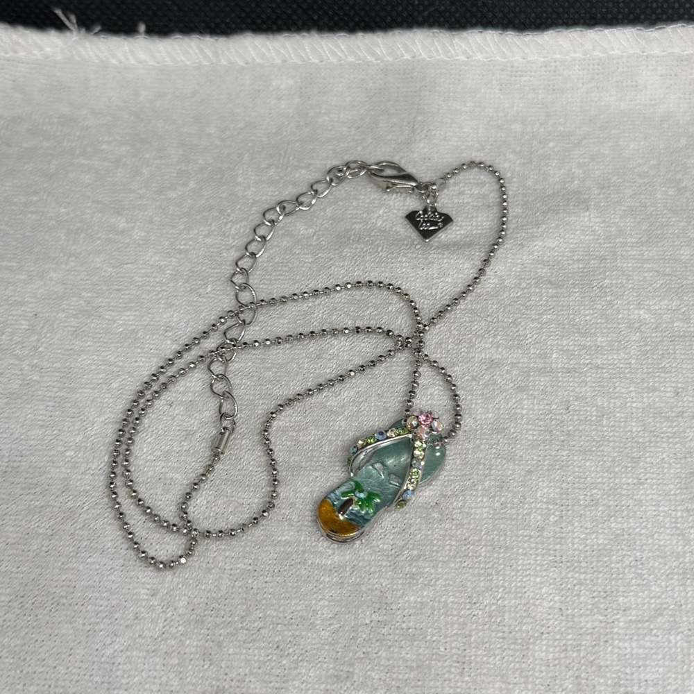 Silver Flip Flop Pendant Necklace